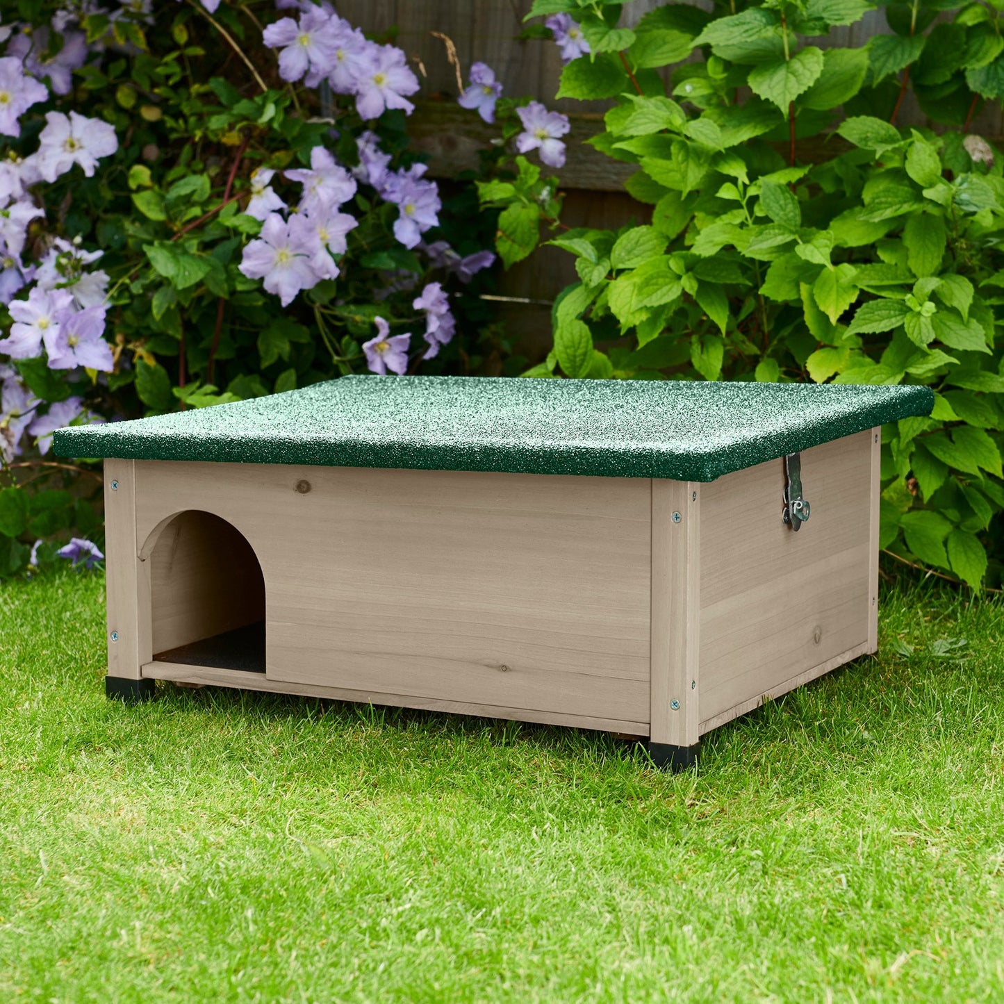 Hedgehog House and Hibernation Shelter - Sage Grey