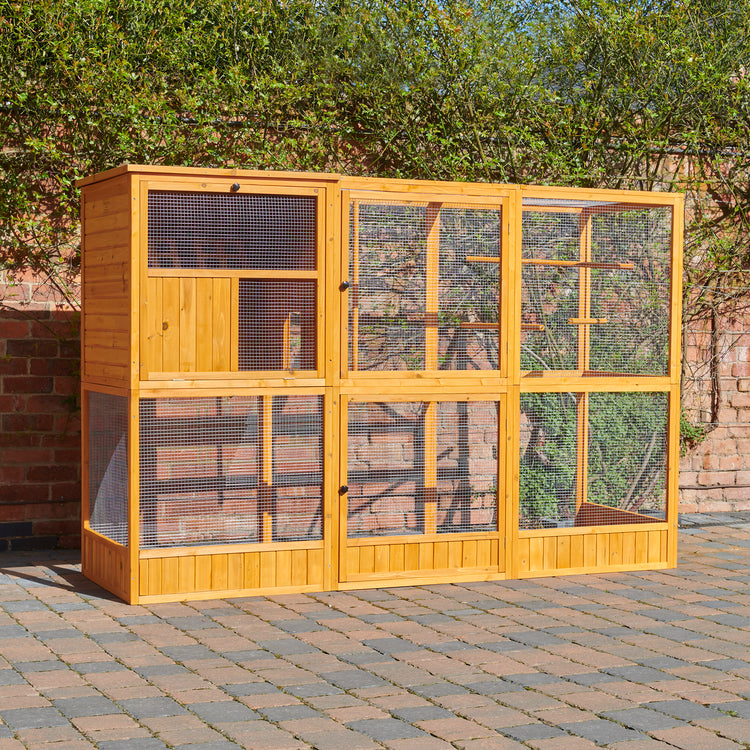 Curated visual reference: Gallery Detail: Large Bird Aviary Bird Aviaries