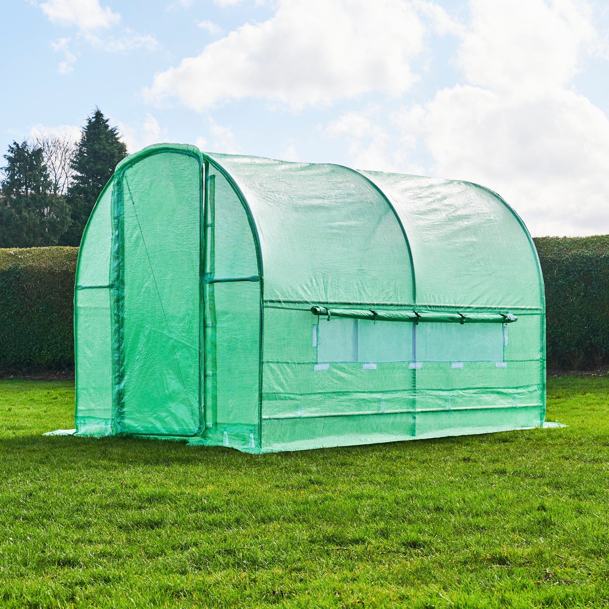 Building a polytunnel garden greenhouse
